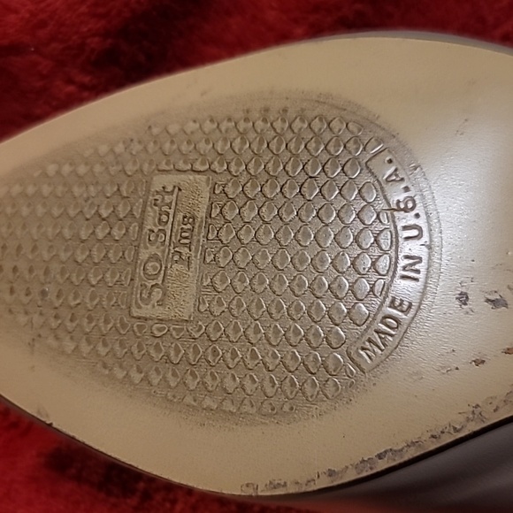 MADE IN THE USA LEATHER PUMPS naturalizer so soft pins comfort pump heel shoe - Picture 12 of 12